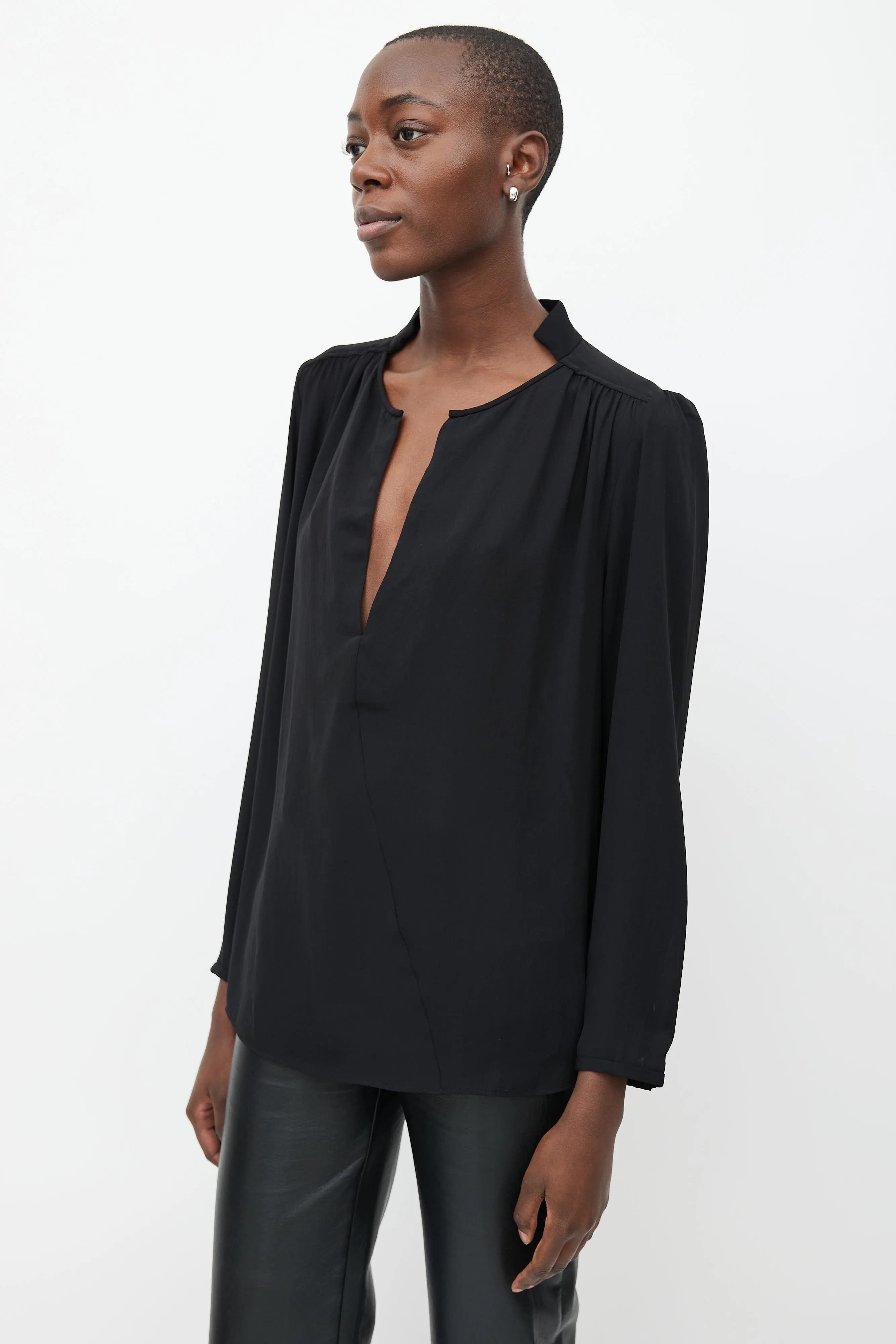 Black V-Neck Long Sleeve Blouse